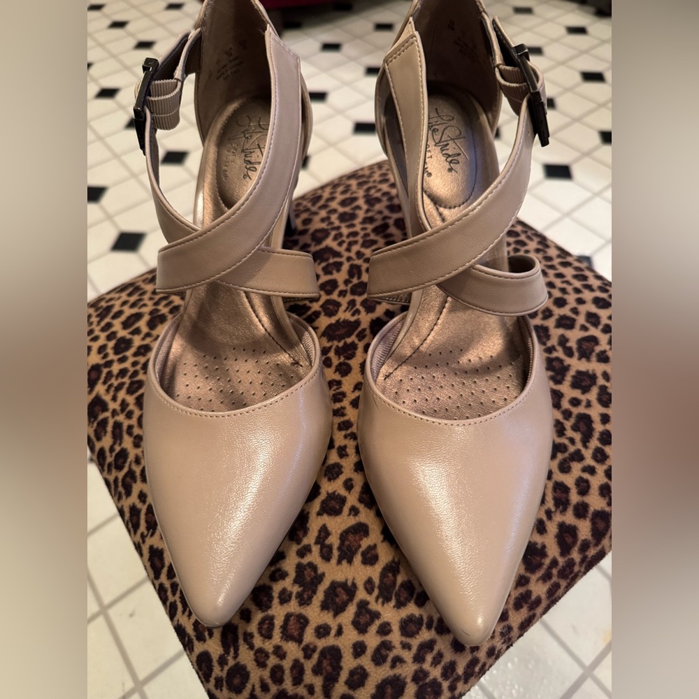 Taupe pumps